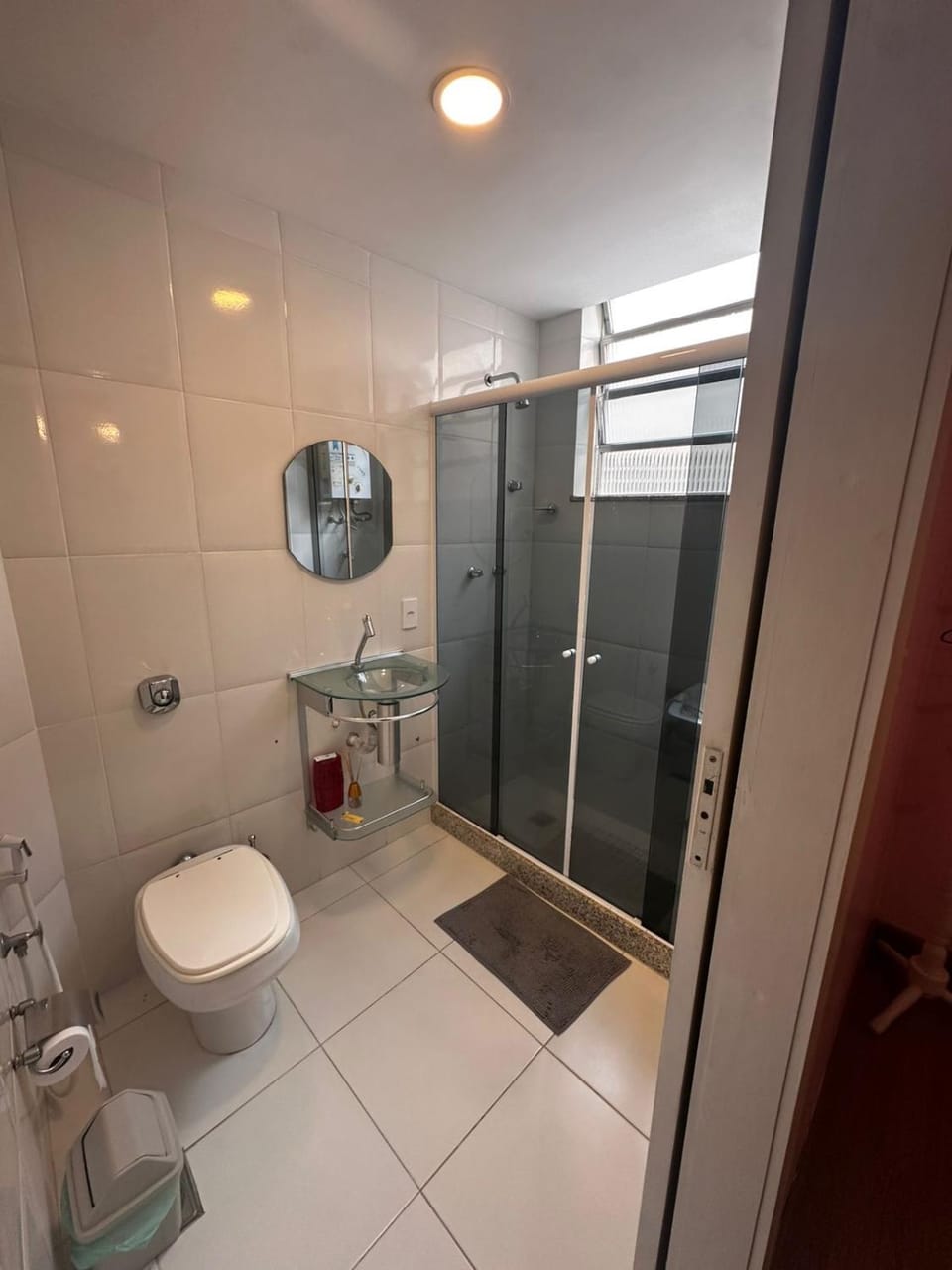 Shower, Bathroom, towels