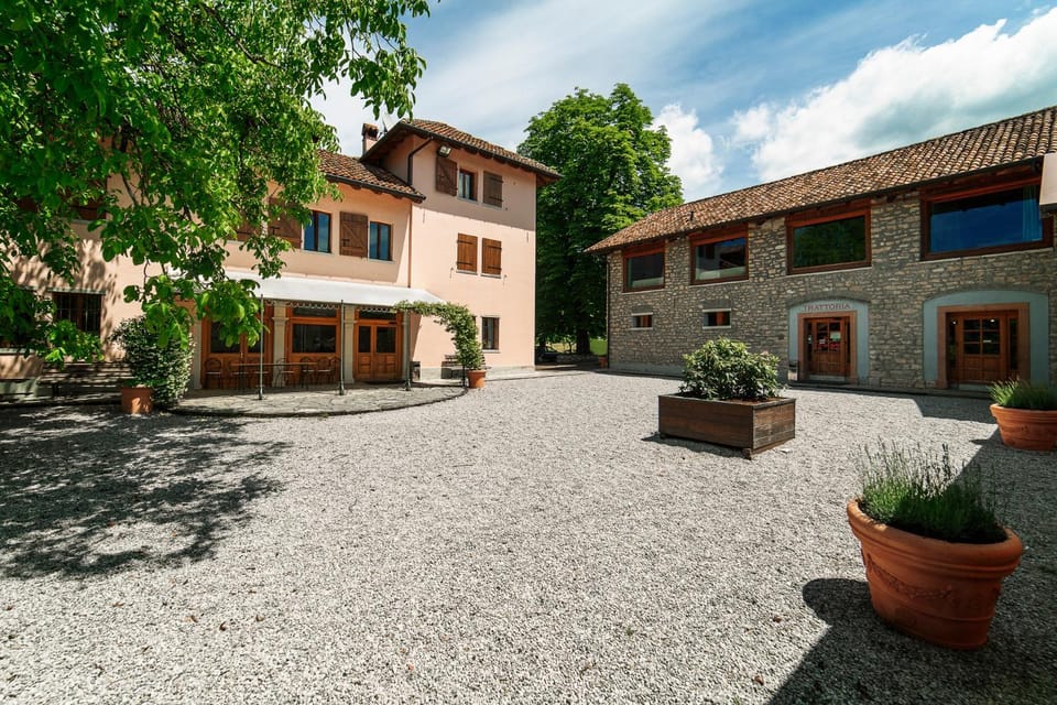 Property building, Facade/entrance, Day, Garden