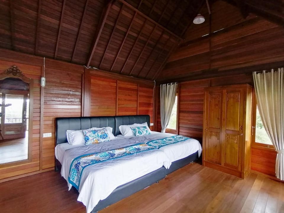 Flower Hill Villa Bali 'Villa Bukit Berbunga Bali' Villa in Bali
