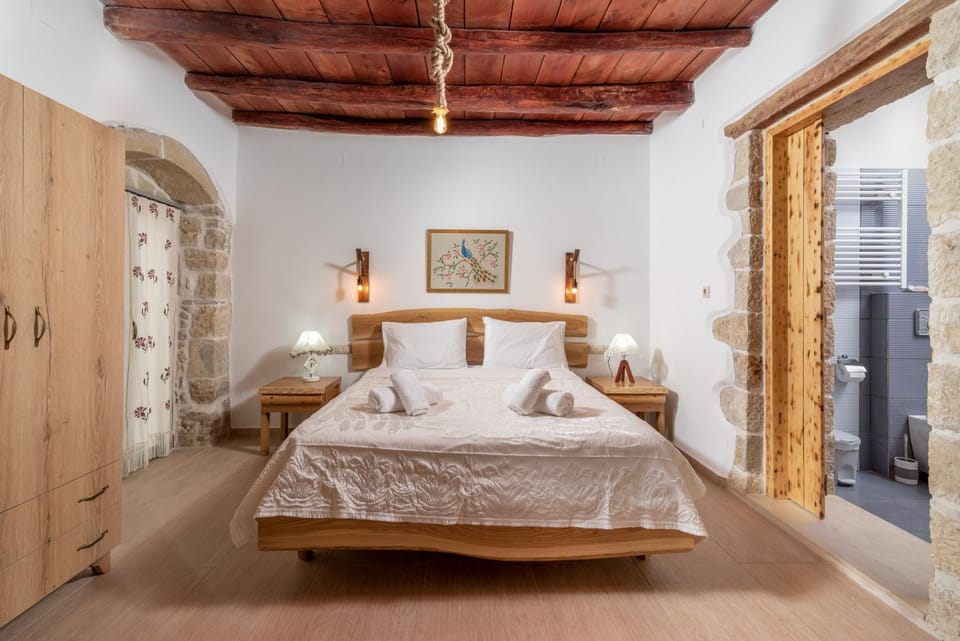 Bathroom, Bedroom