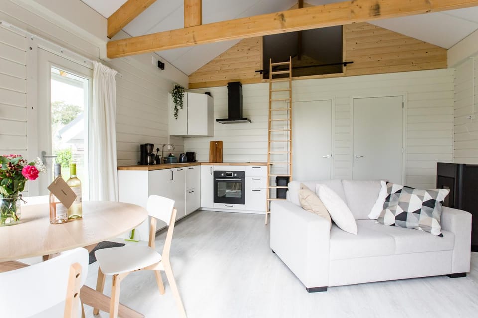 Kitchen or kitchenette, Living room, pet friendly