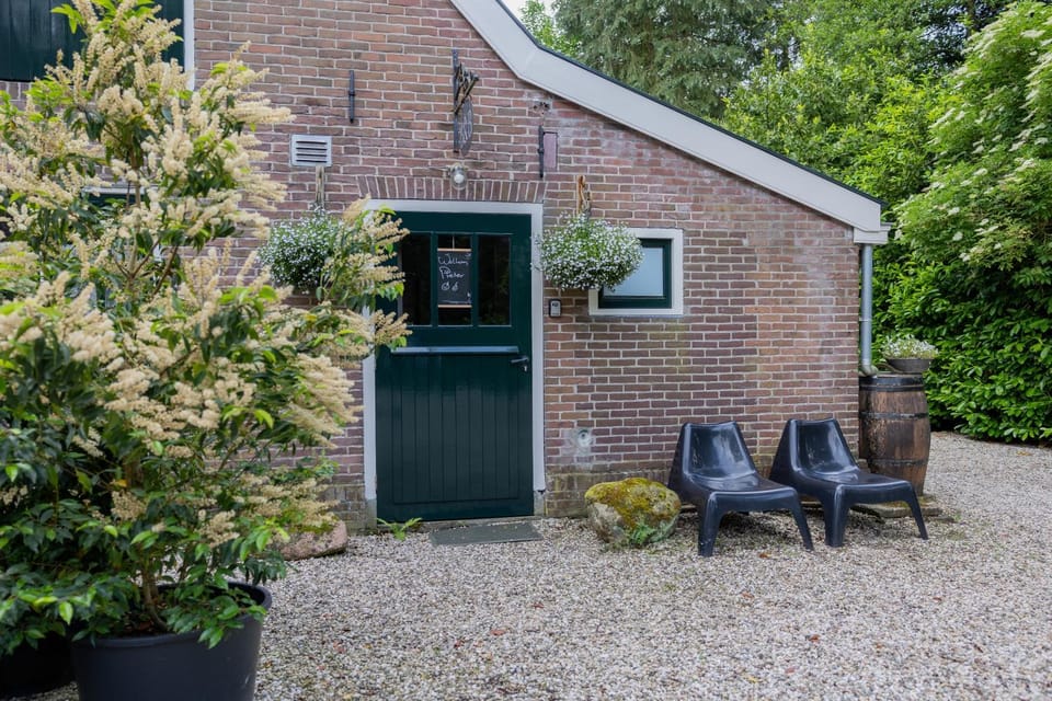 Landgoed Olterterp Lodges, kies een comfortabel huisje of appartement op de allermooiste locatie House in Friesland, Netherlands