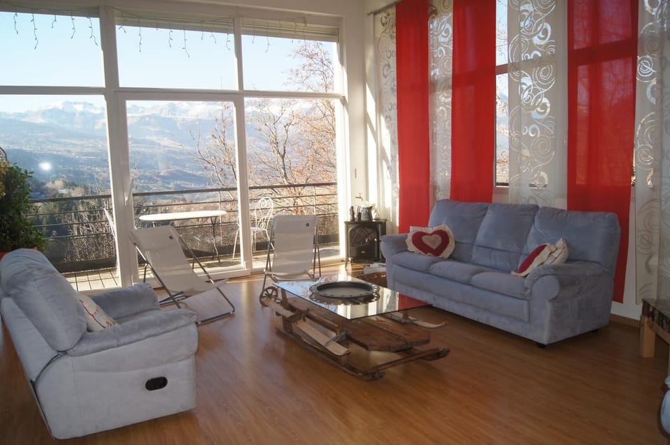 Day, Seating area, Mountain view