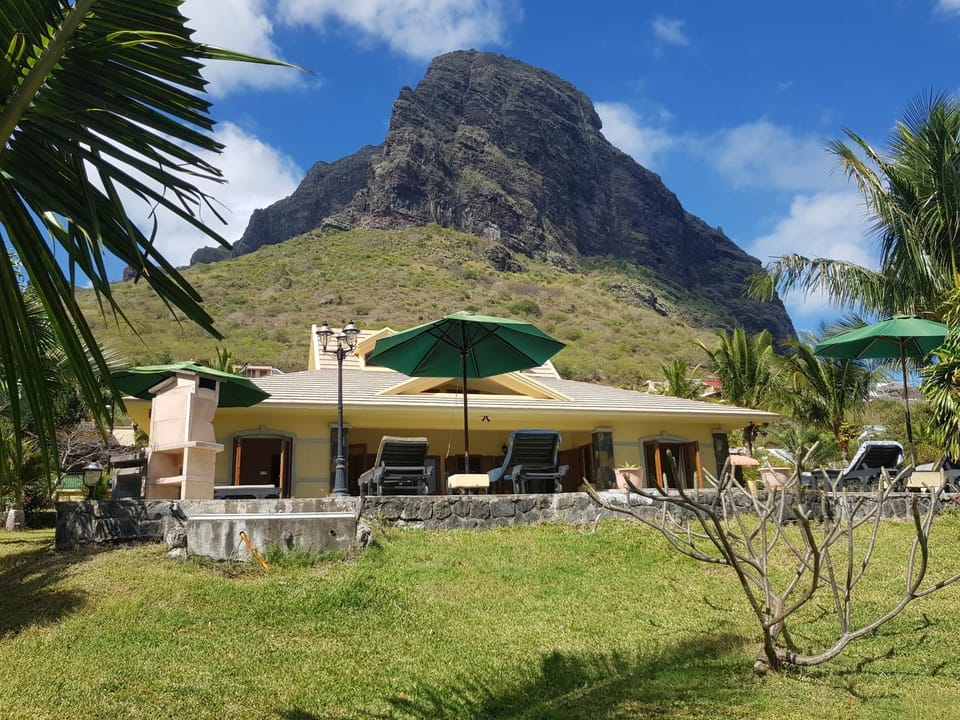 Bird's eye view, Garden view, Mountain view