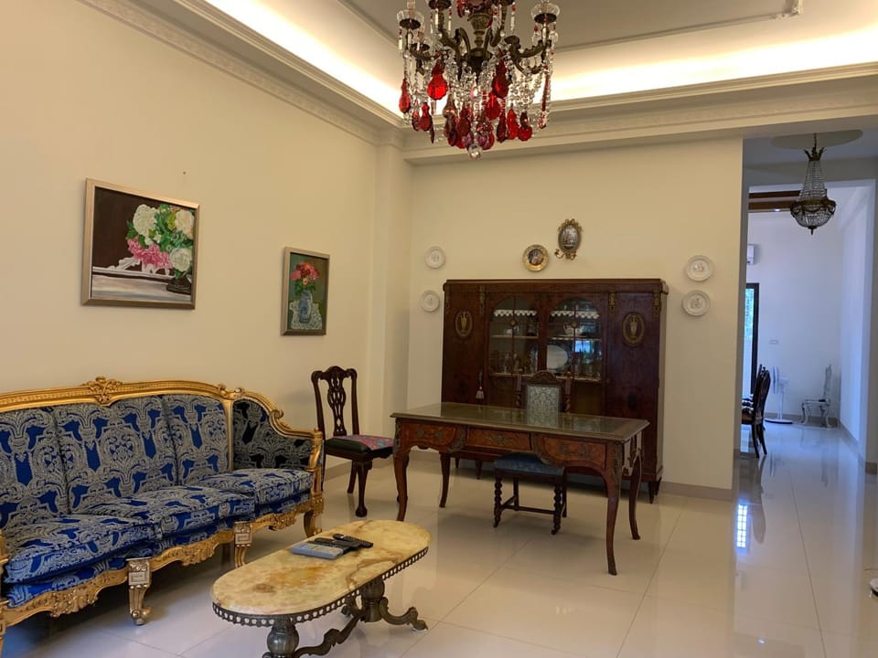 Communal lounge/ TV room, Karaoke
