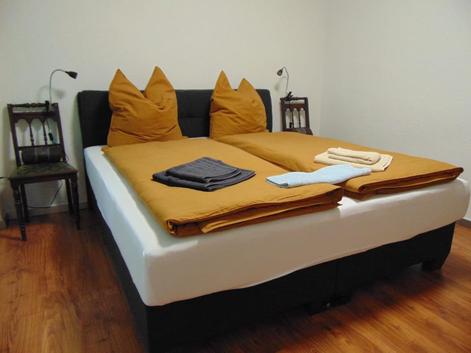 Bed, Bedroom