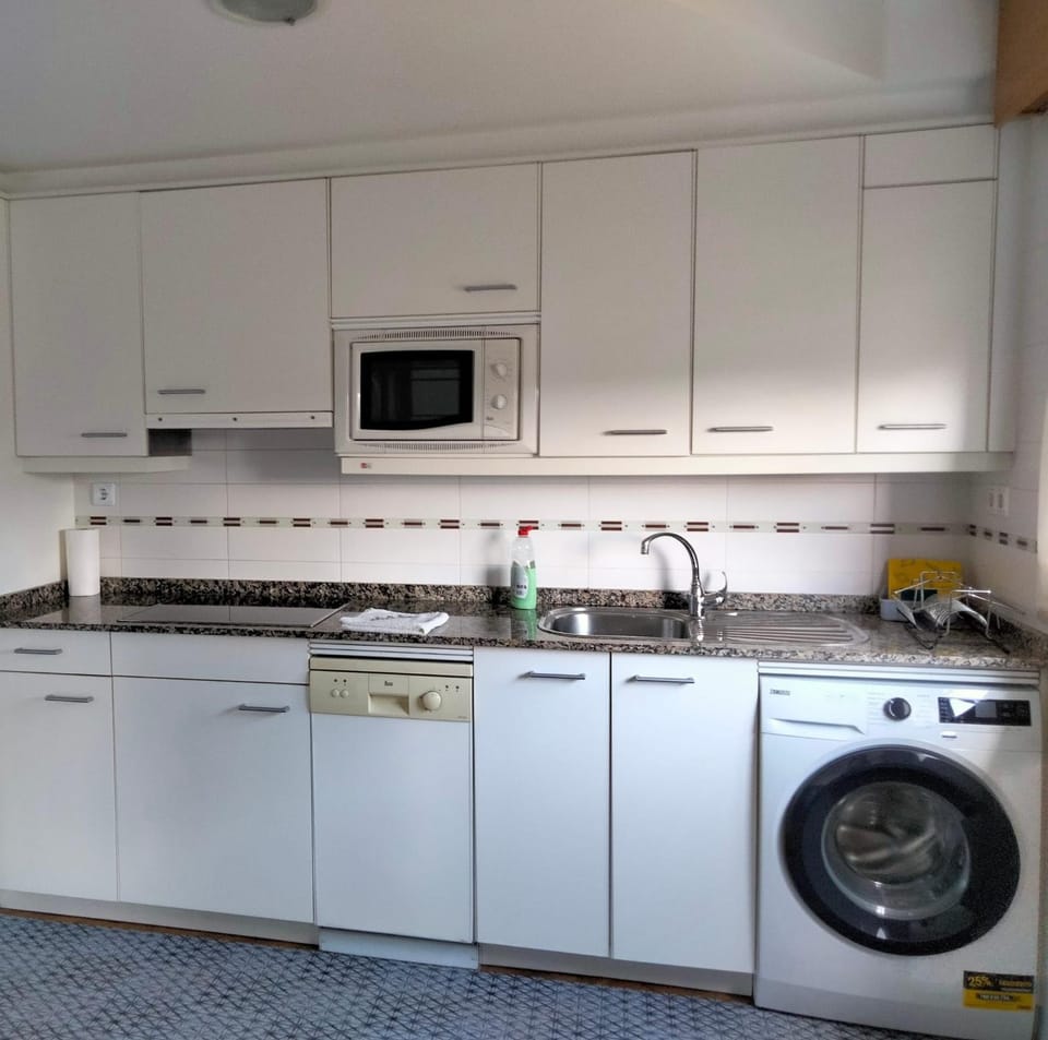 Piso con piscina en Sada Apartment in Galicia