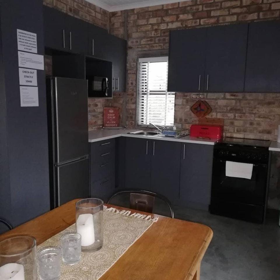 16 Rhodes-North Self Catering Apartment & Studio Apartment in Stellenbosch