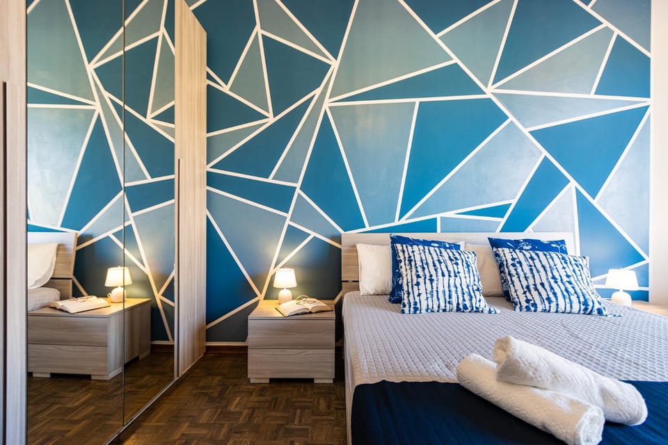 Bed, Other, Photo of the whole room, Decorative detail, Bedroom