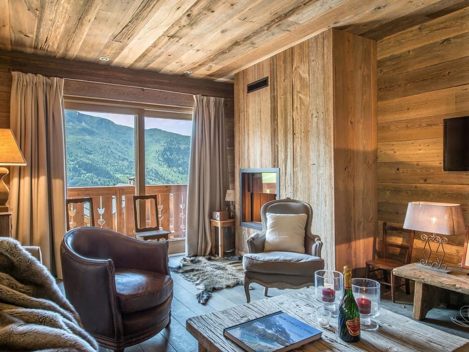 Appartement skis aux pieds avec espace bien-être, 3 chambres, cheminée, et terrasse à Méribel - FR-1-565-3 Apartment in Les Allues