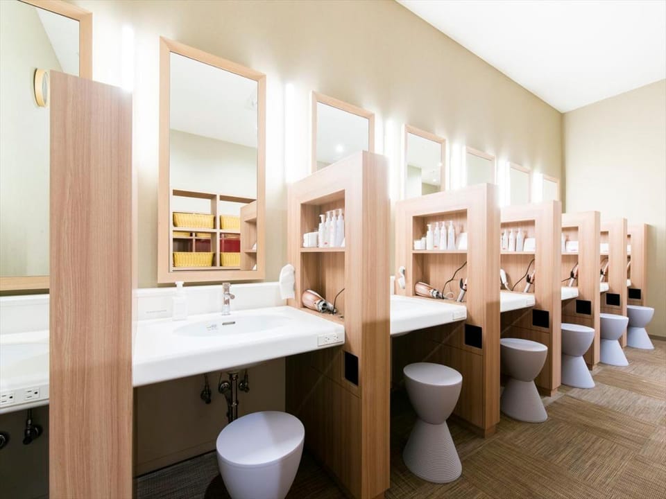 Spa and wellness centre/facilities, Public Bath