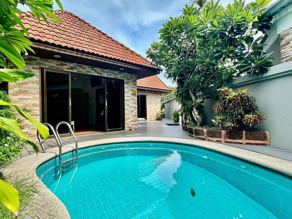 Balcony/Terrace, Garden view, Swimming pool