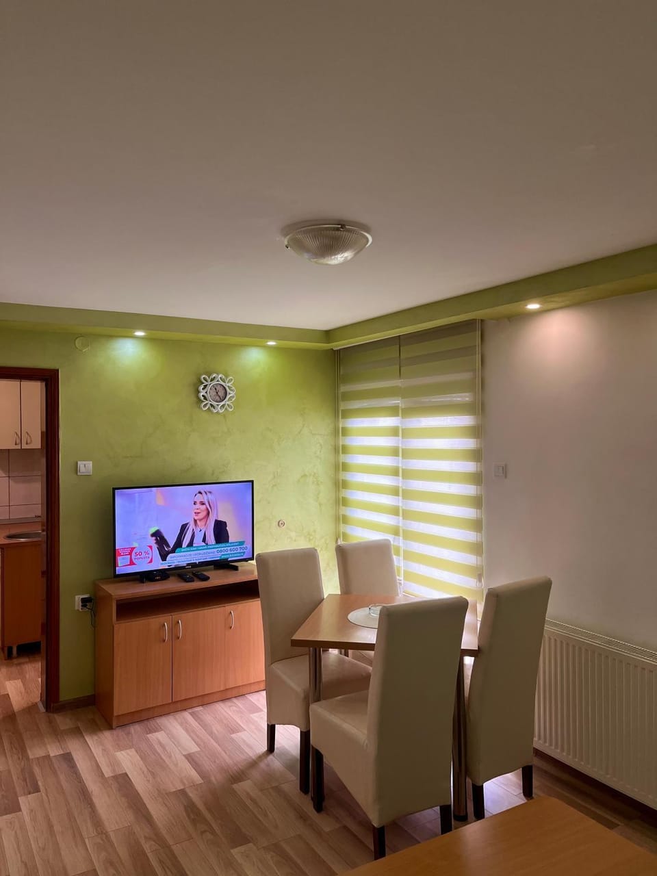 TV and multimedia, Seating area