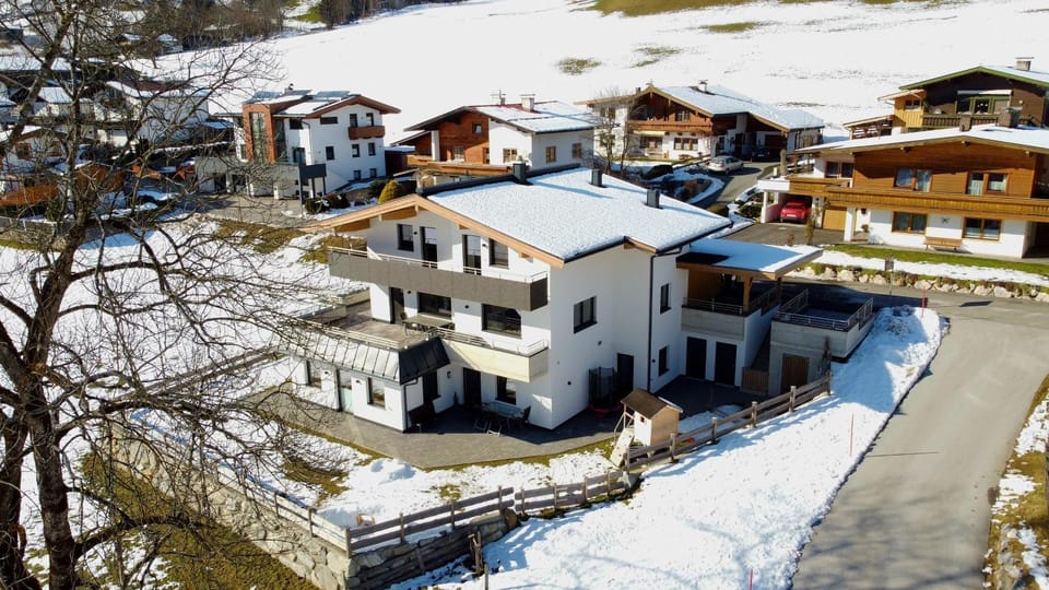 Property building, Natural landscape, Winter