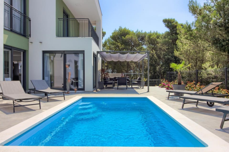 Modern Villa Flavia in Medulin near the beach Villa in Medulin