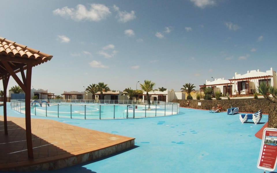 Solarium, Swimming pool