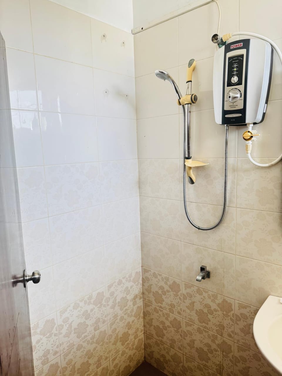 Lafala Hotel & Service Apartment Hotel in Colombo