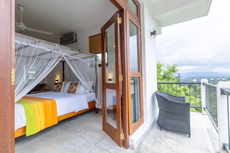 Bed, View (from property/room), Balcony/Terrace