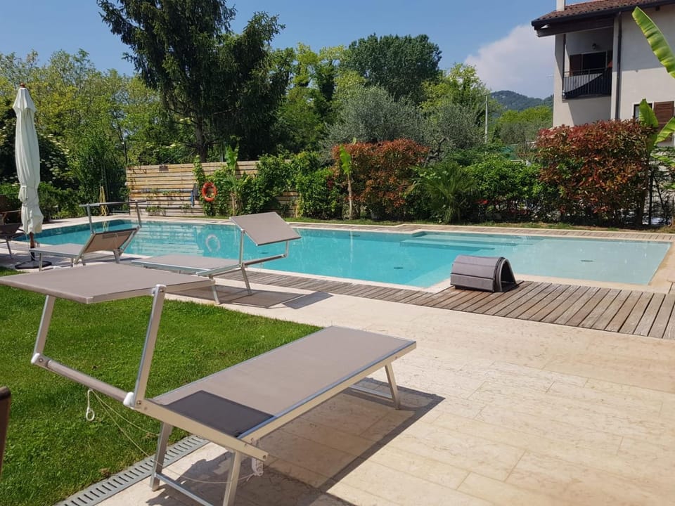 Villa Paradiso del Garda Belvedere Apartment in Bardolino