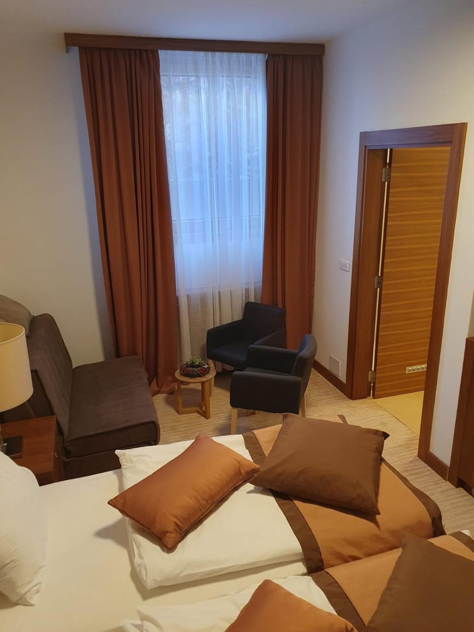 Photo of the whole room