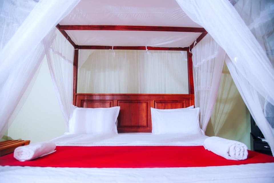Bed, Bedroom, air conditioner