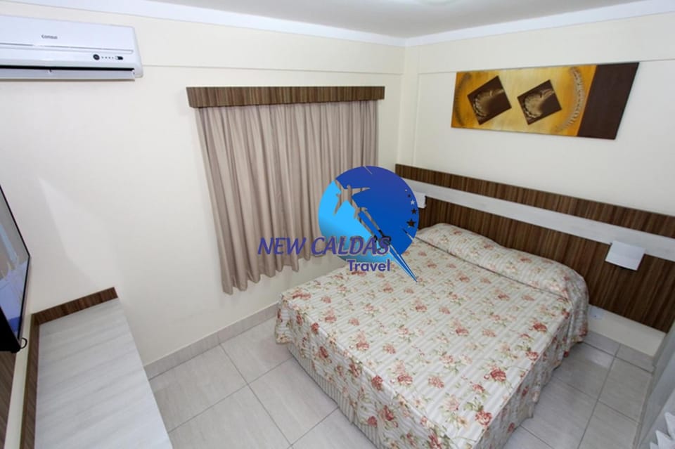 Bed, Bedroom, air conditioner