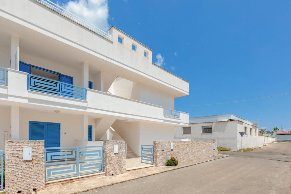 Property building, Balcony/Terrace