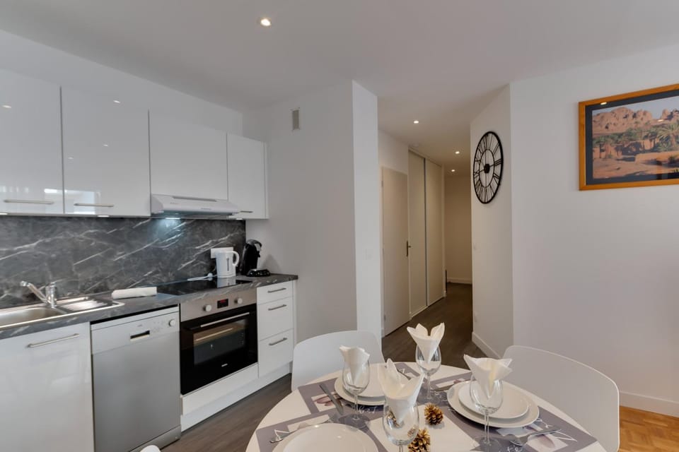 Le Chevène - 2 or 4 person apartment with balcony in Annecy Centre Apartment in Annecy