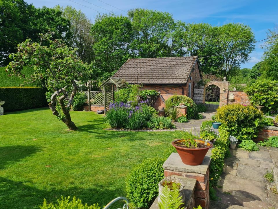 Property building, Garden