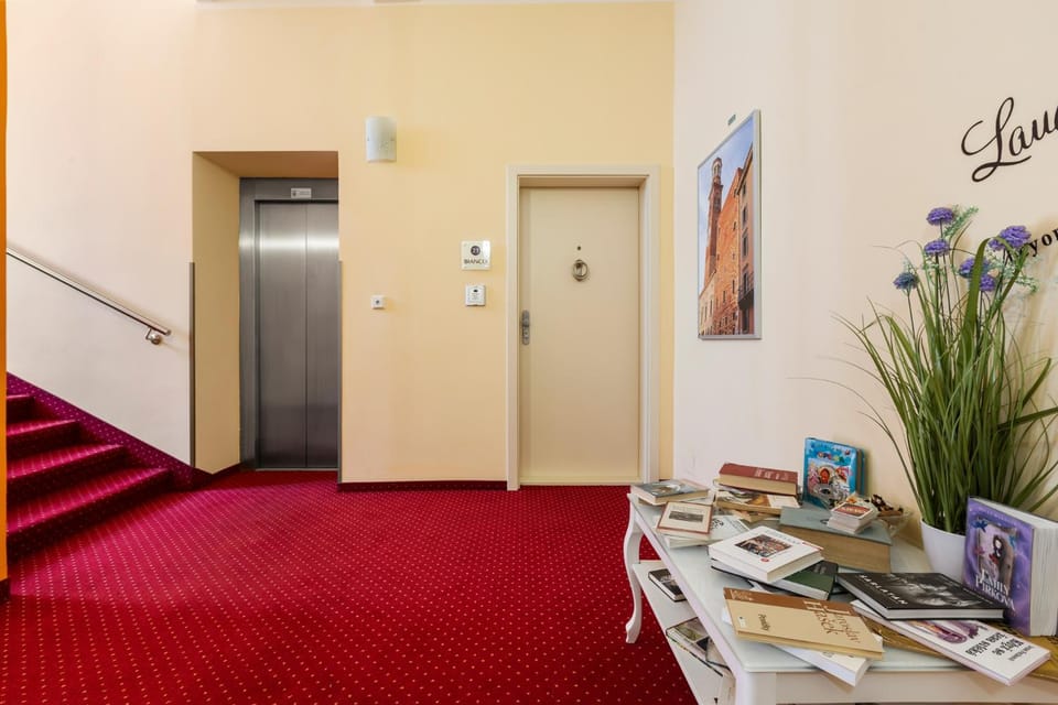 elevator