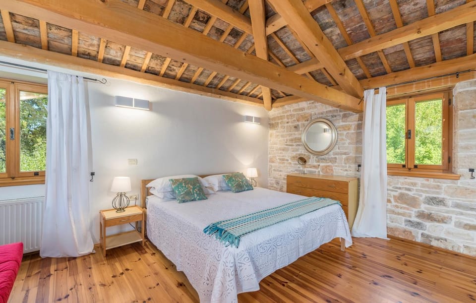 Bed, Bedroom, Bedroom