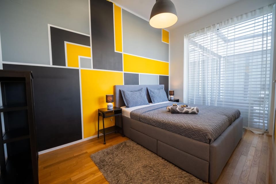 Bed, Bedroom, towels, wardrobe