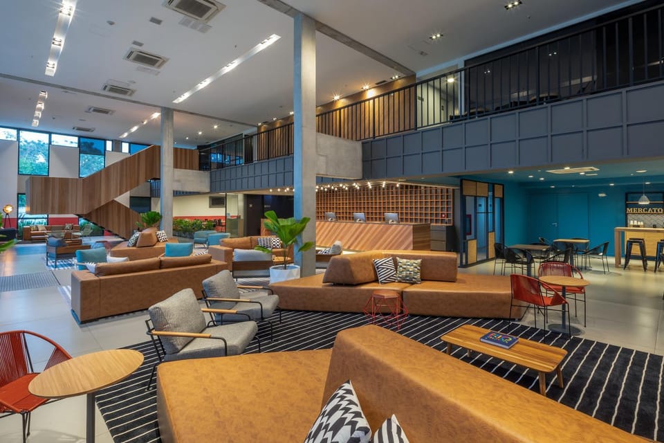 Restaurant/places to eat, Living room, Lobby or reception, Seating area