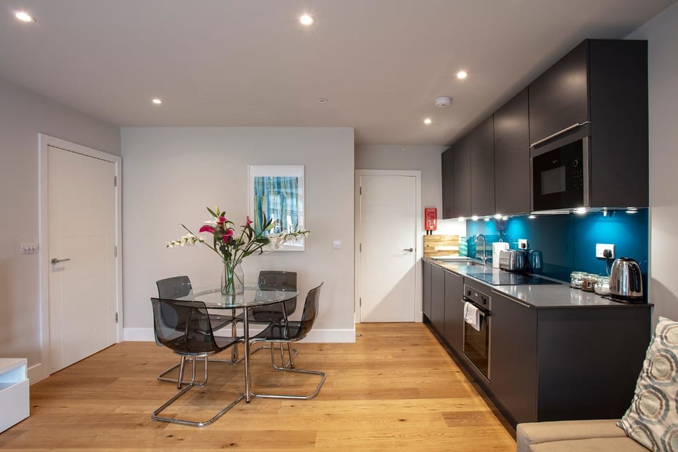 Hampden Apartments - The Edward Apartment in Windsor