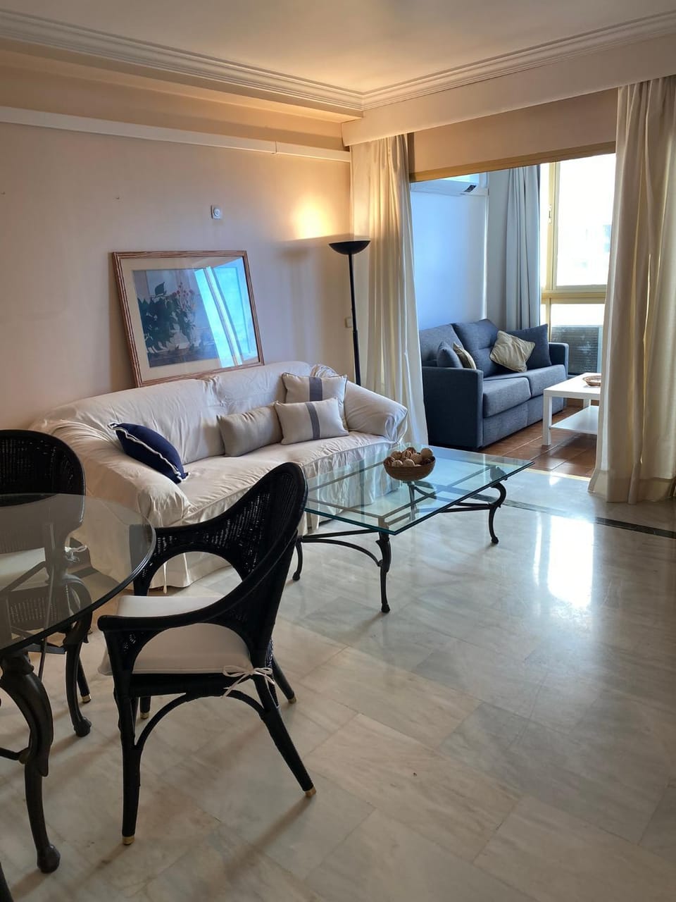 Precioso apartamento en primera línea de playa Apartment in Marbella