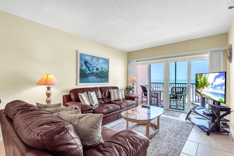 Villa Madeira 202 House in Madeira Beach