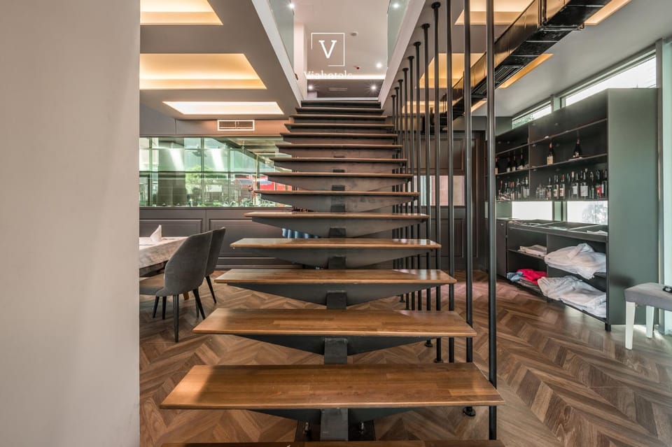 Restaurant/places to eat, Living room, Lobby or reception, Lounge or bar, Area and facilities