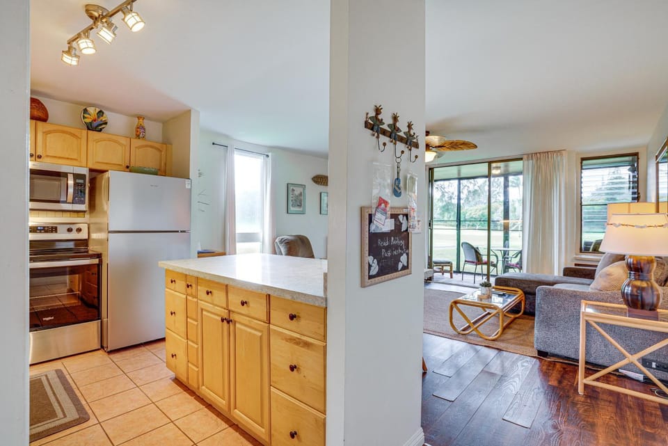 Turtle Bay Condo w/ Pool Access & Golf Course! House in Kawela Bay