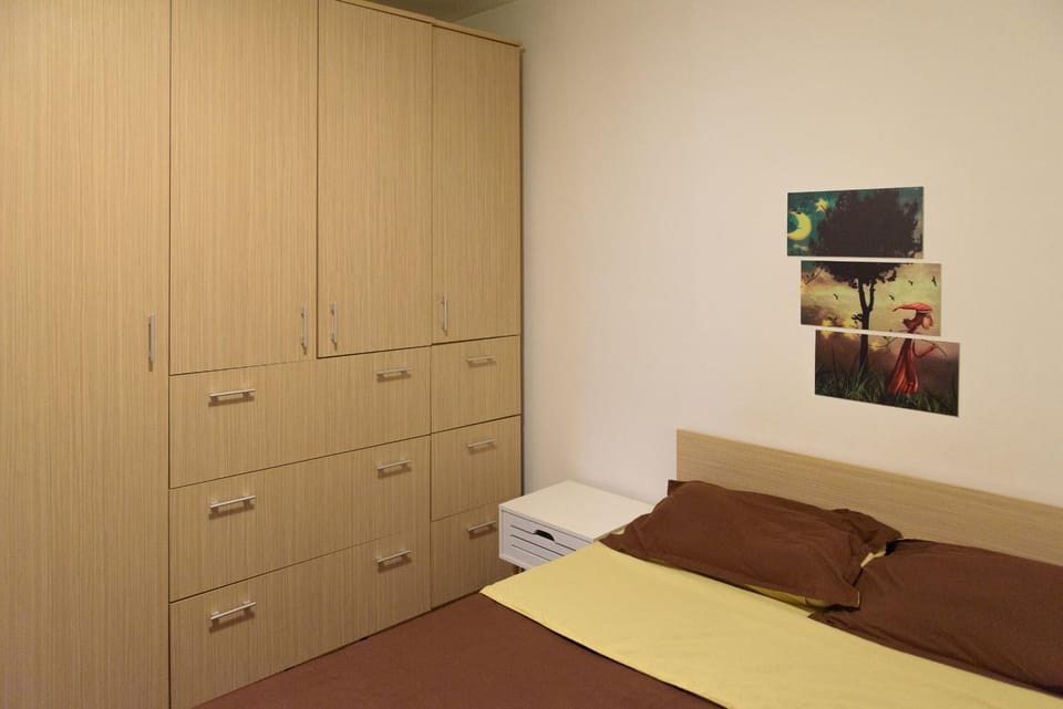 Bed, Bedroom, wardrobe