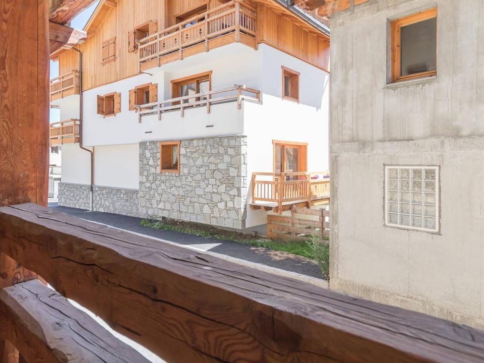 Montgenèvre - Studio 4 pers. à 50m des pistes, parking, lumineux, wifi possible - FR-1-330D-57 Apartment in Montgenèvre
