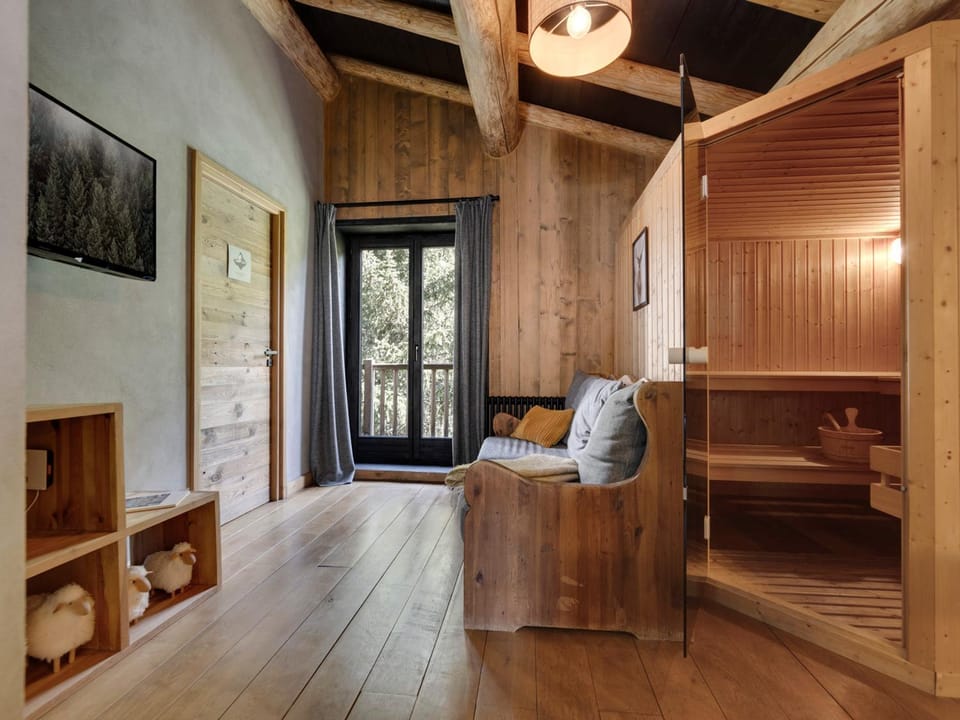 Chalet de Charme 200m² à Val d'Isère avec Sauna et Bain Nordique Chalet in Val dIsere