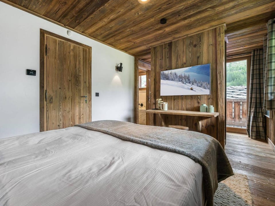 Chalet de Luxe à Val d'Isère avec Jacuzzi et Hammam - FR-1-567-8 Chalet in Val dIsere