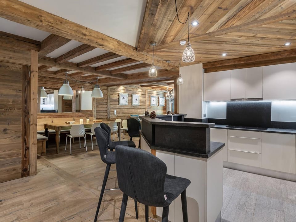 Appartement Centre Val d'Isère - Sauna, Parking, WiFi - FR-1-567-26 Apartment in Val dIsere