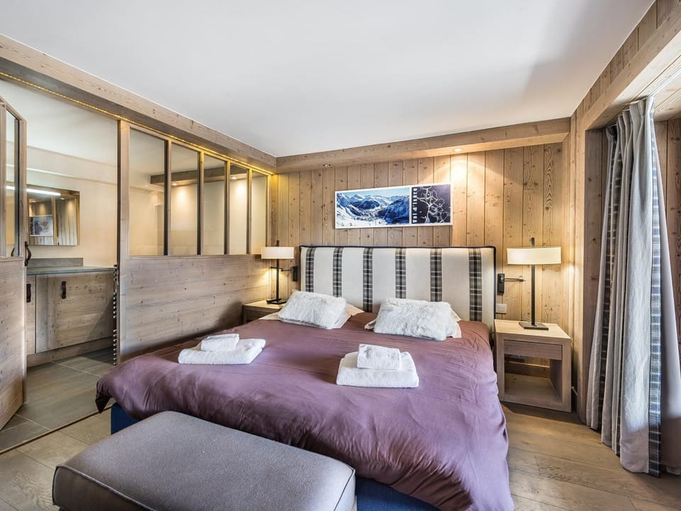 Appartement de standing avec balcon en plein centre, près des pistes - 4 chambres, 8 personnes - FR-1-567-49 Apartment in Val dIsere