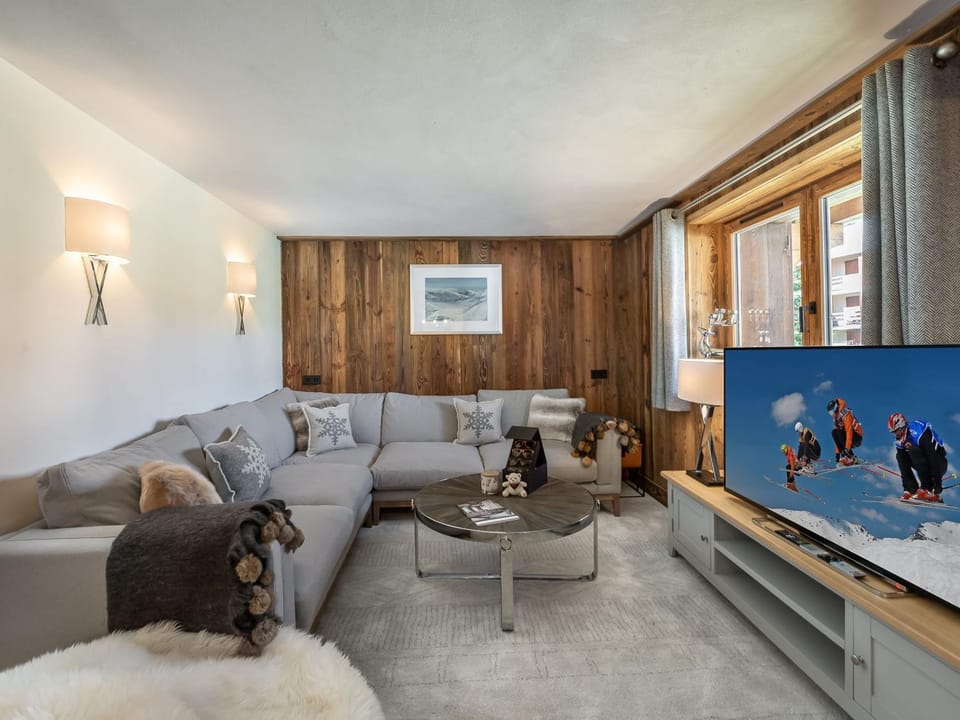 Appartement Ski-in/Ski-out, 3 Chambres, Cheminée, Parking, Val-d'Isère - FR-1-567-74 Apartment in Val dIsere