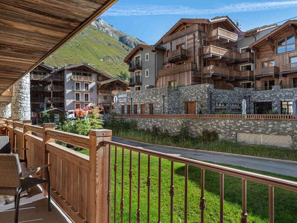 Appartement Ski-in/Ski-out, 3 Chambres, Cheminée, Parking, Val-d'Isère - FR-1-567-74 Apartment in Val dIsere