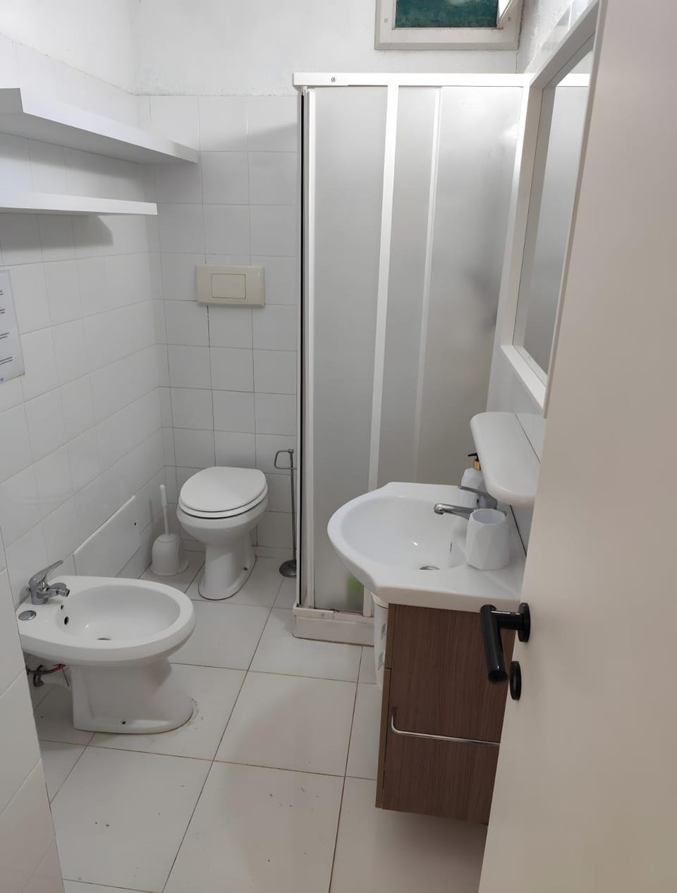Bathroom, Living room
