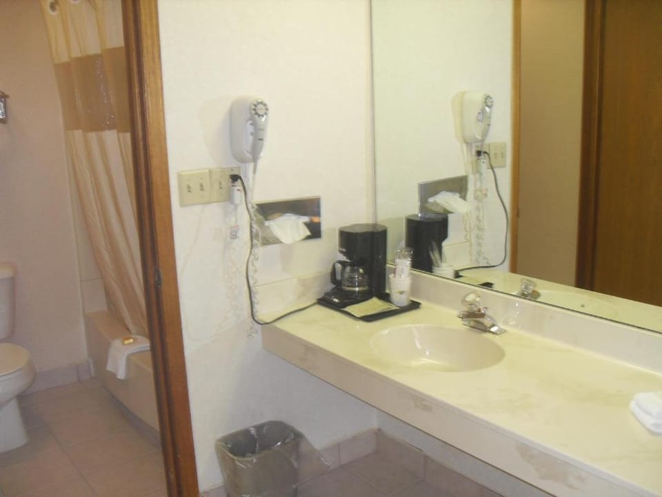 Days Inn by Wyndham Maumee/Toledo Hotel in Maumee