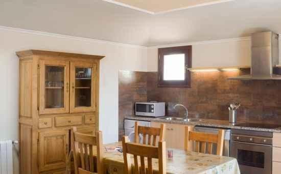 Kitchen or kitchenette, Dining area, dishwasher, minibar, pet friendly, stove, toaster