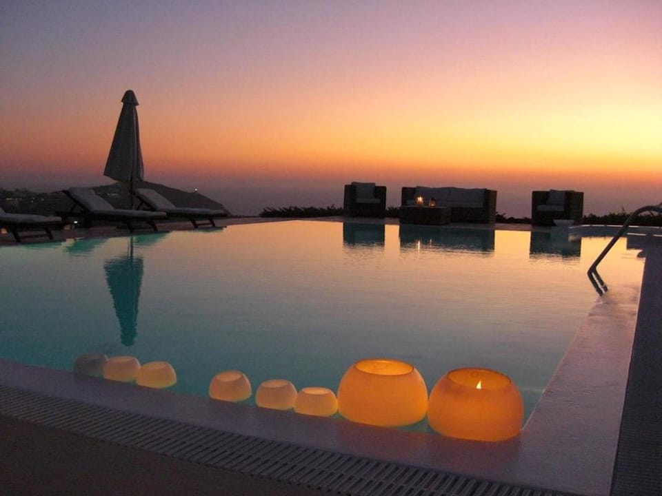 Wonderful Santorini Villa 5 En-Suite Bedrooms Villa Elysium Heated Pool Villa in Santorini